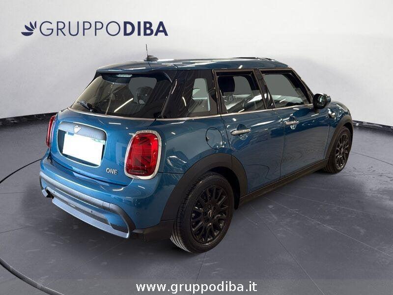 MINI Mini 5 porte Mini F55 2021 5p Mini 5p 1.5 One Camden 102cv auto
