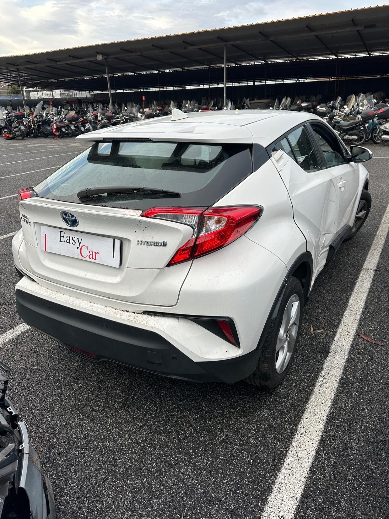 Toyota C-HR 1.8 Hybrid E-CVT INCIDENTATA