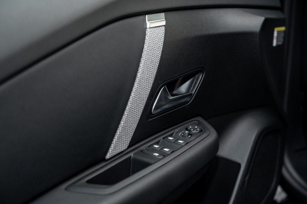 CITROEN C4 PureTech 130 S&S Plus