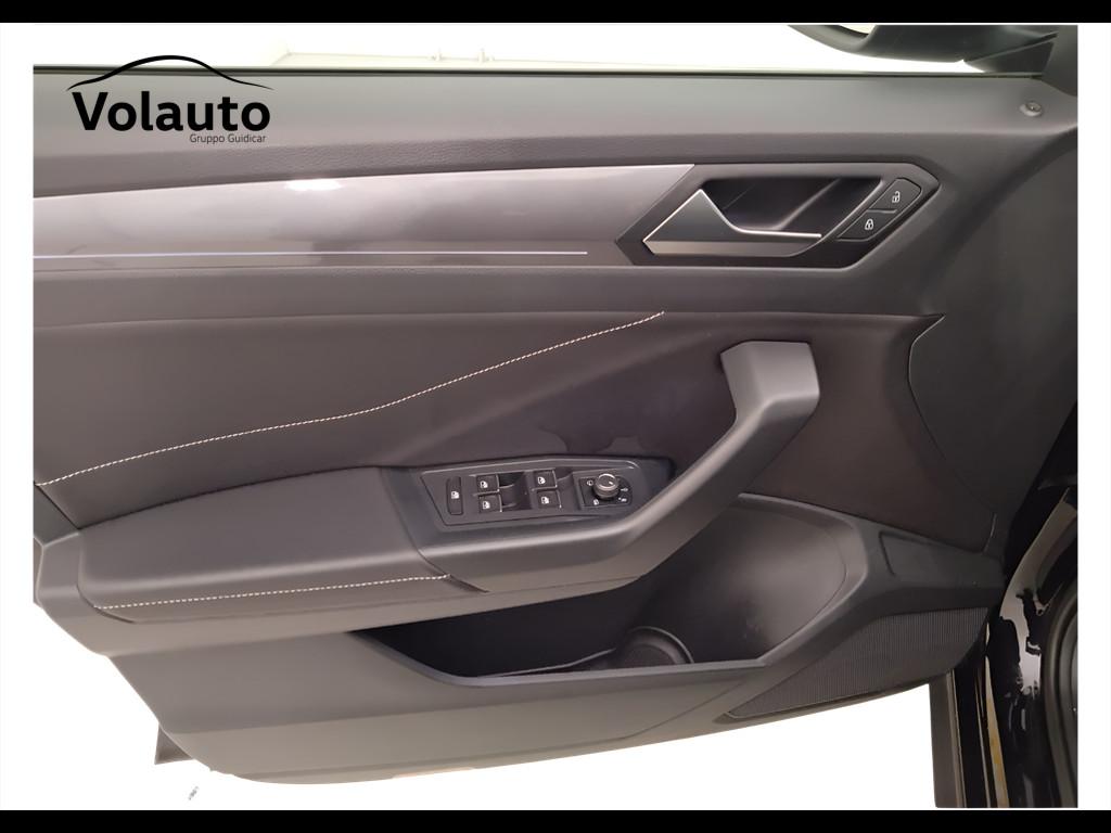 VOLKSWAGEN T-Roc 2022 - T-Roc 1.5 tsi Style dsg