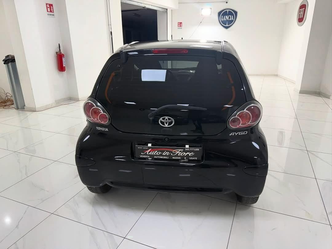 TOYOTA AYGO X,NAVI,5 PORTE,OTTIMA PER NEOPATENTATI