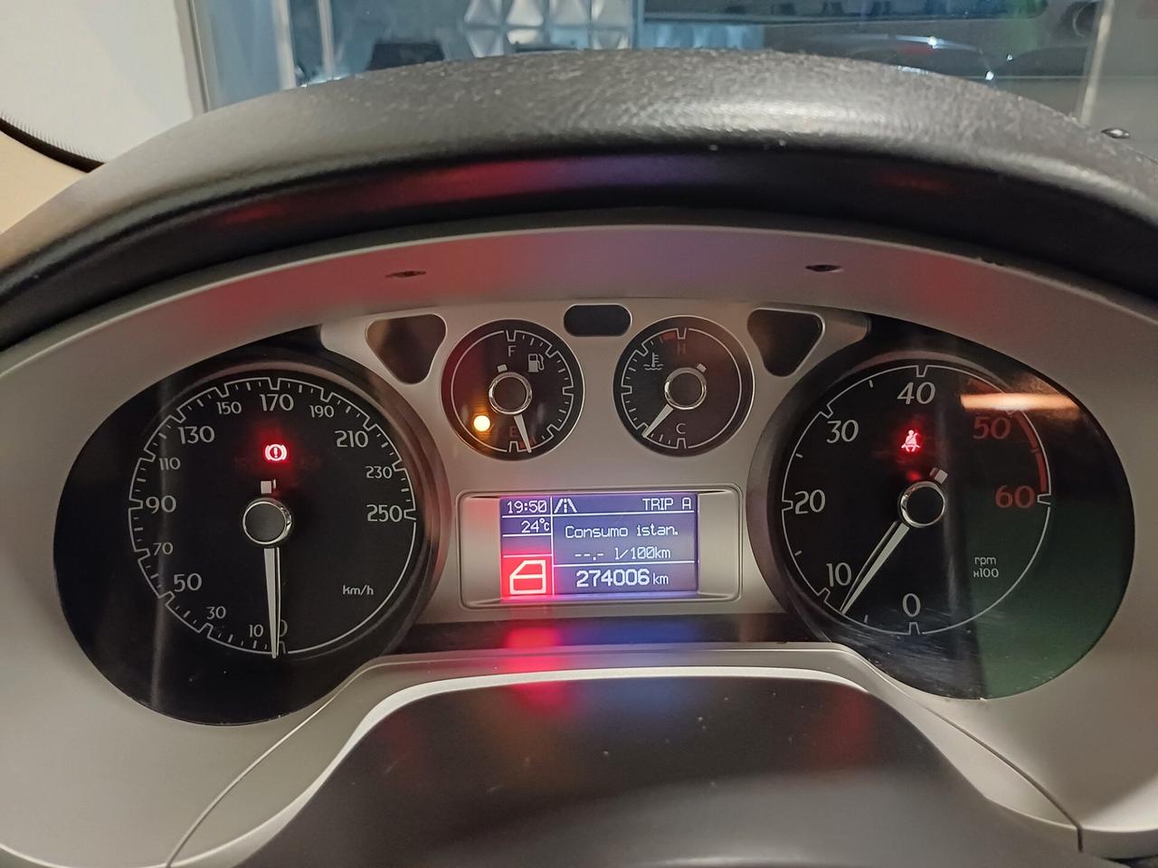 Lancia Delta 1.6 MJT DPF Platino TETTO