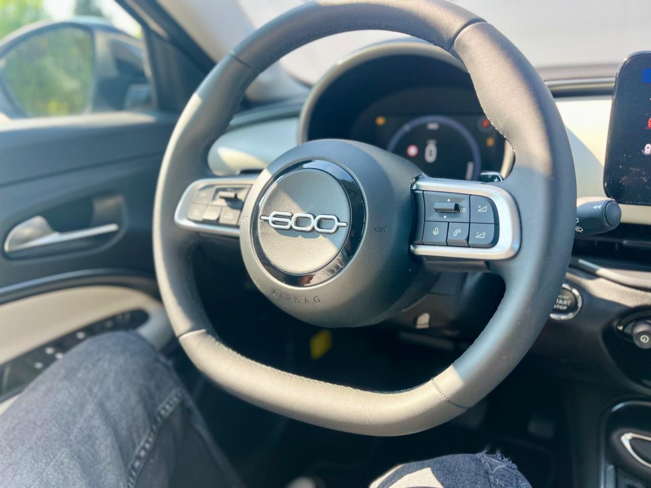 Fiat 600 Hybrid 136 CV DCT MHEV La Prima