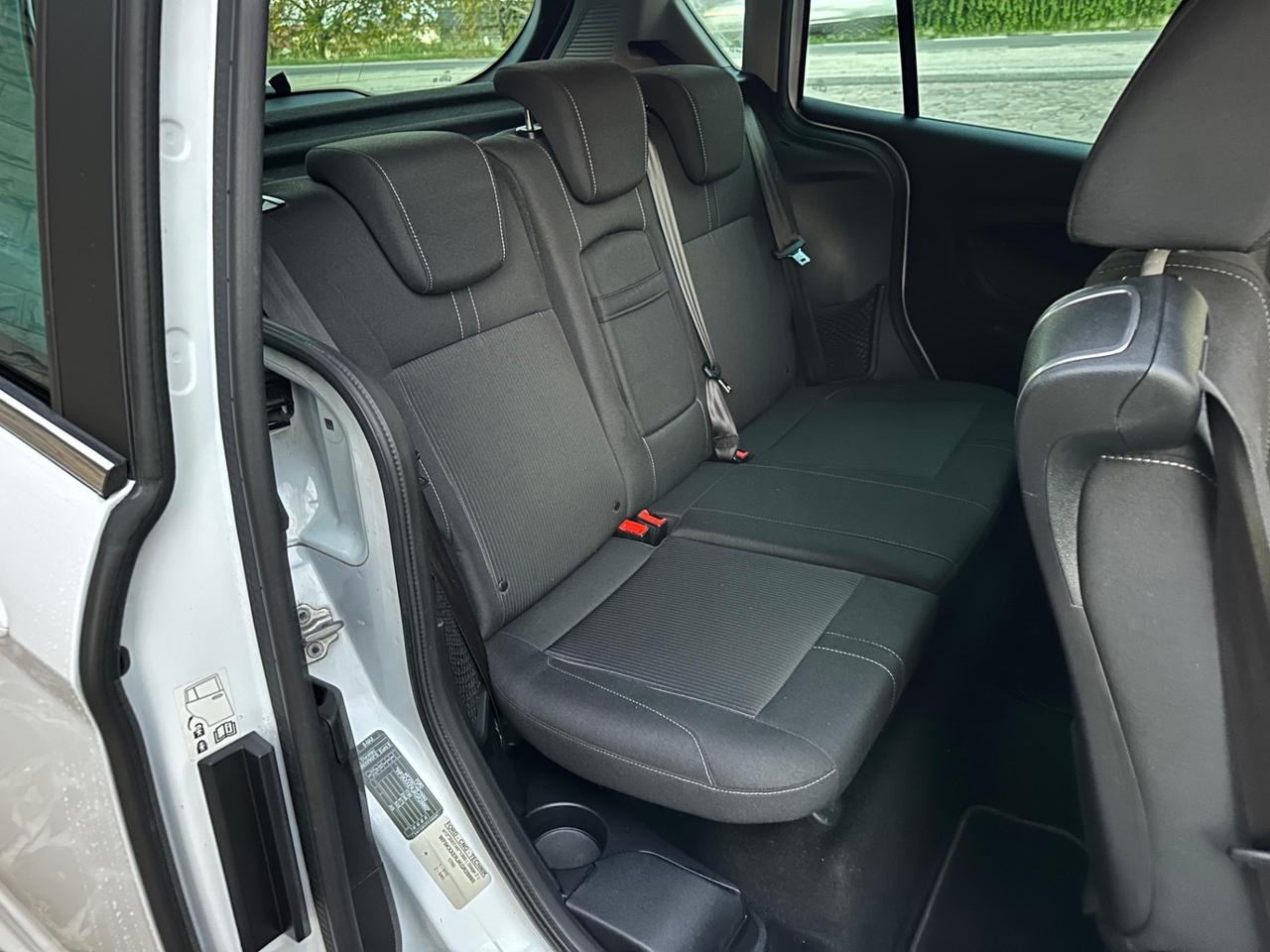 Ford B-Max 1.4 90 CV GPL Titanium Neopatentati