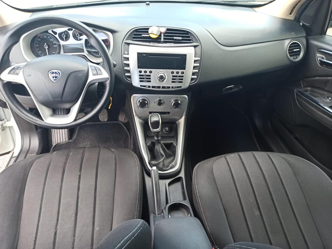 SOLO 150000 KM lancia DELTA FINANZIABILE permute