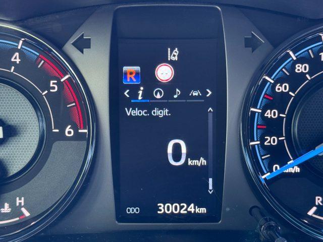 TOYOTA Hilux 2.4 D A/T 4WD Double Cab Invincible PREZZO FINITO