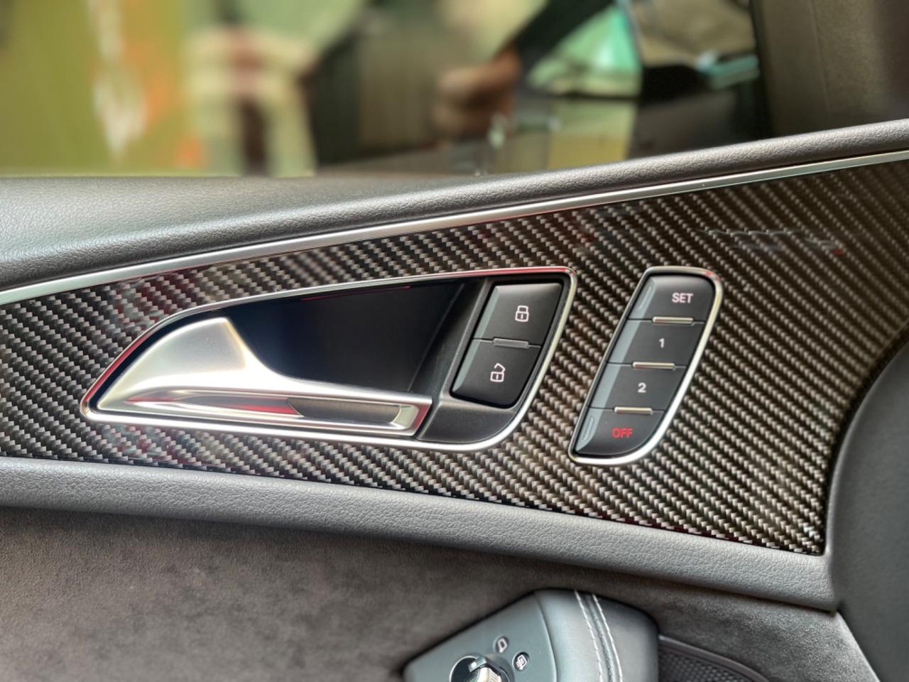 Audi RS 6 Avant 4.0 TFSI quattro CARBOCERAMICA