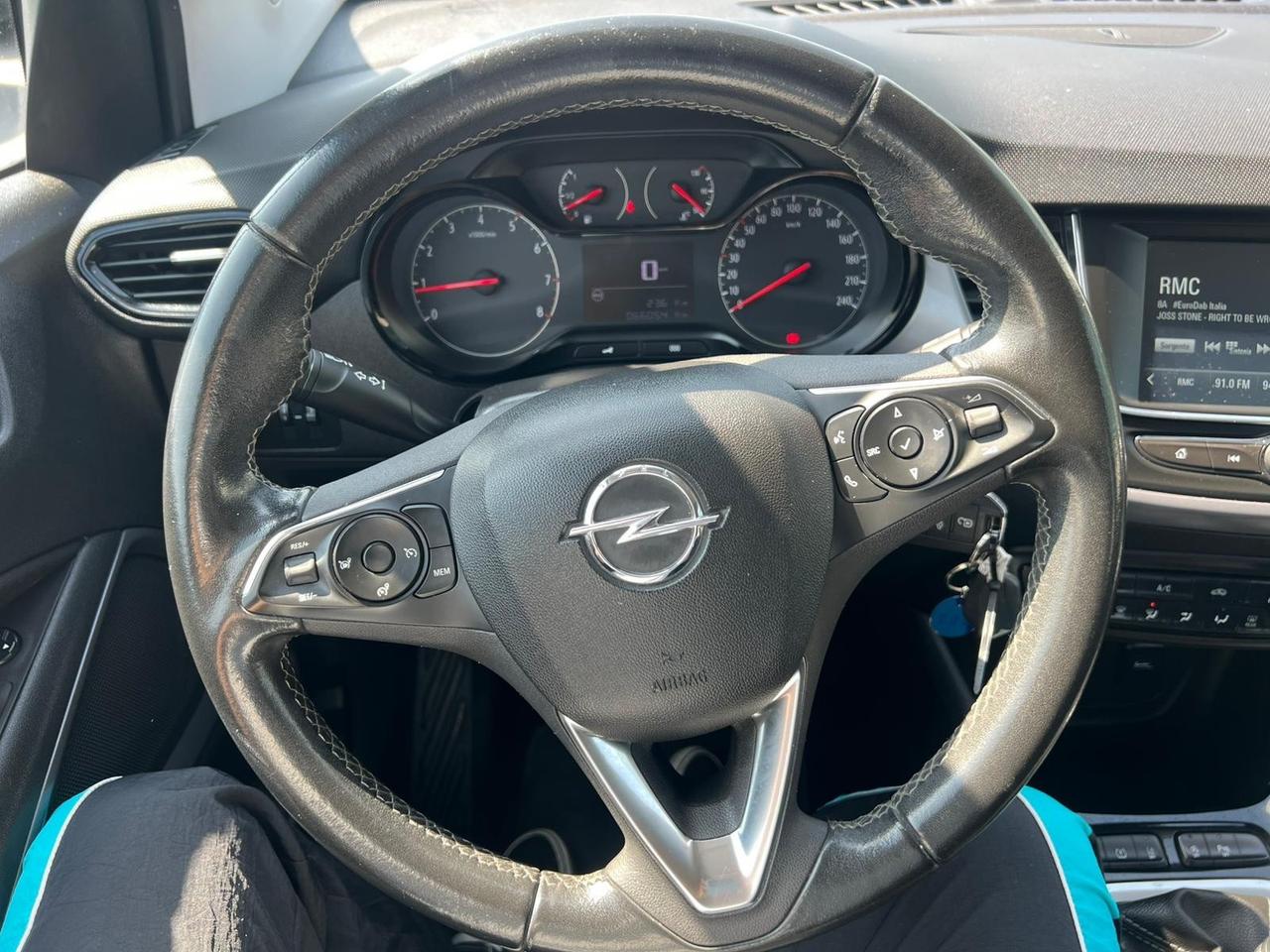 Opel Crossland 1.2 12V 83 Cv Edition total black