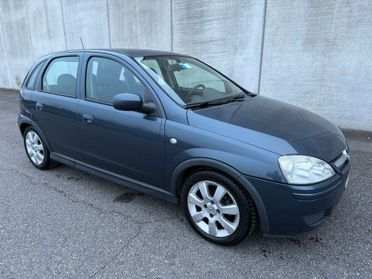 Opel Corsa 1.2i 16V 80CV NEOPATENTATI