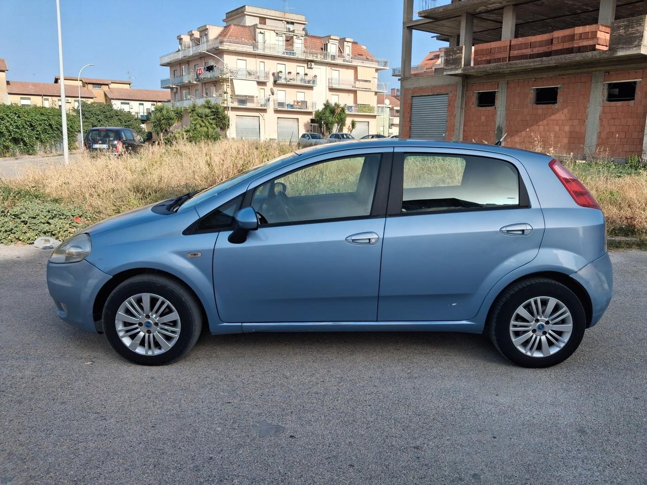 FIAT GRANDE PUNTO EMOTION 1.9 JTD 120CV