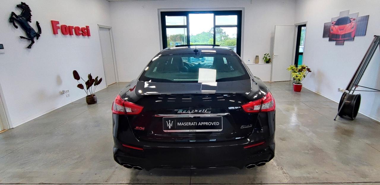 Maserati Ghibli V6 430 CV Q4 Gransport