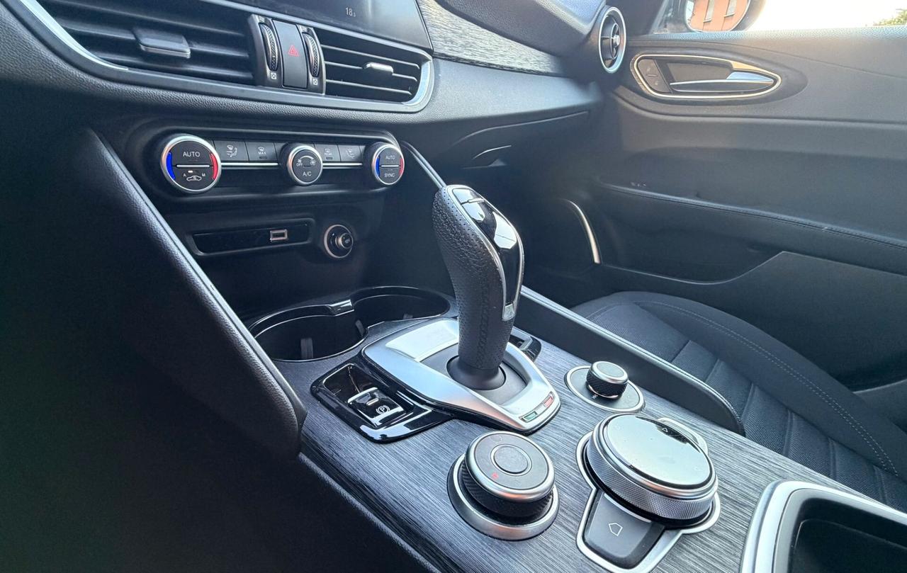 Alfa Romeo Giulia 2.2 Turbodiesel 160 CV AT8