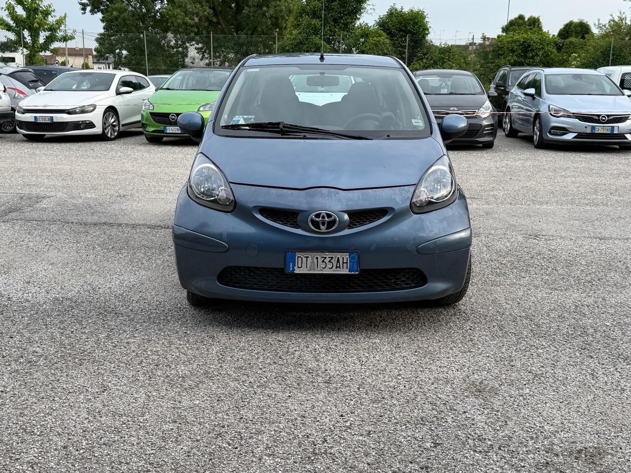 Toyota Yaris 1.0 5 porte