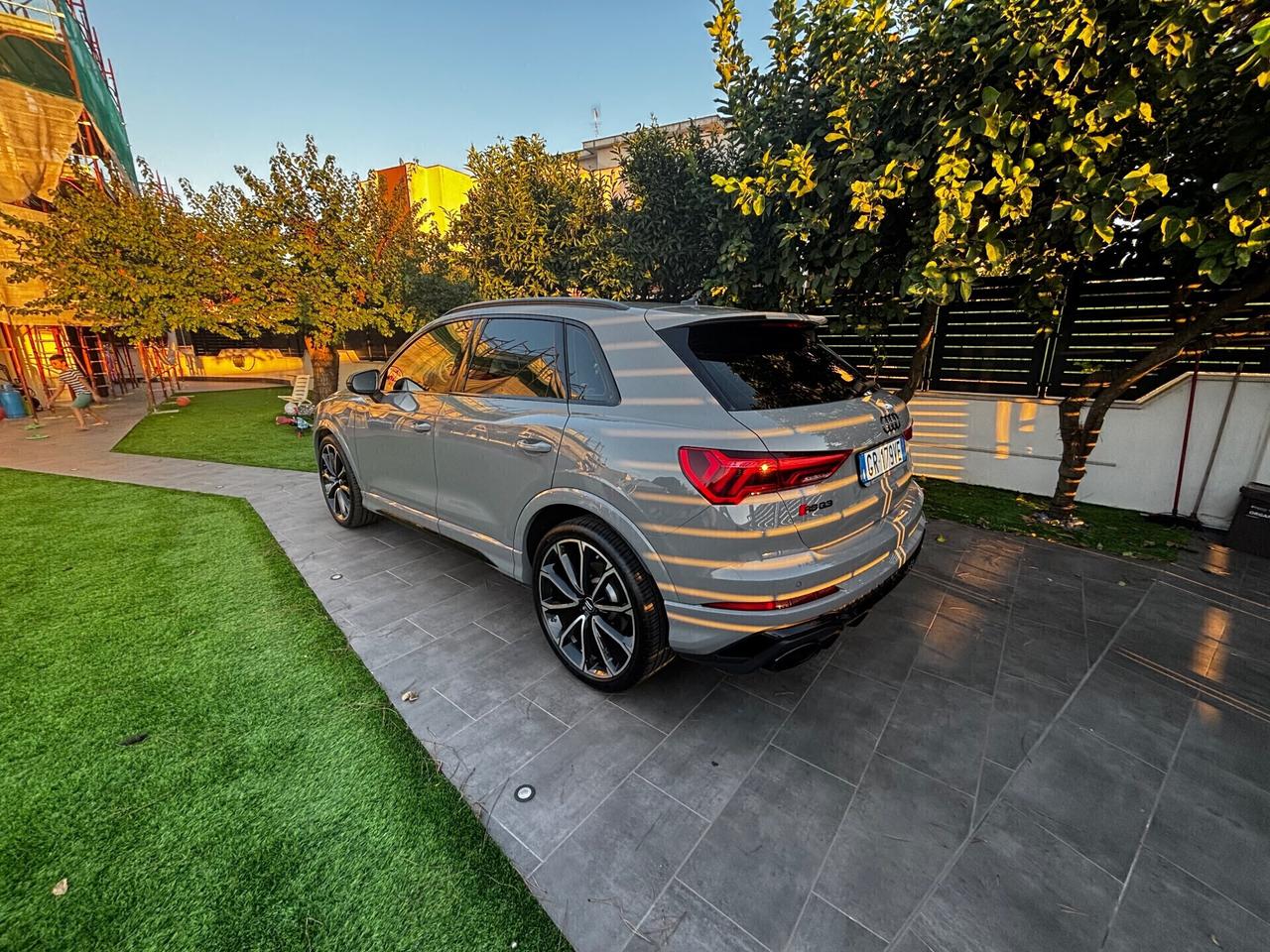 Audi Q3 RS Q3 quattro S tronic