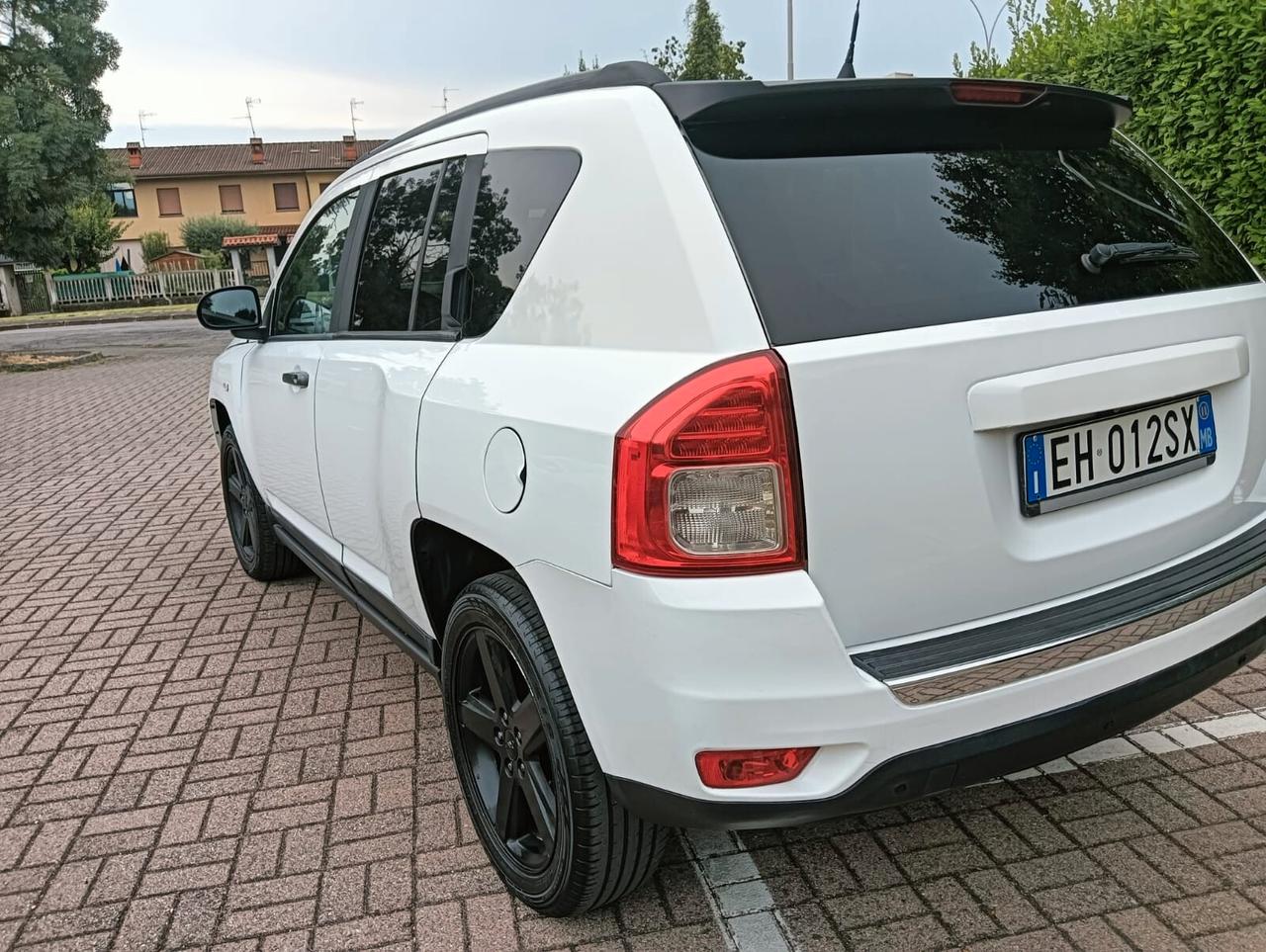 JEEP COMPASS LIMITED 4X4 ..CELL 320 147 1147 WUATSAPP 3276540940