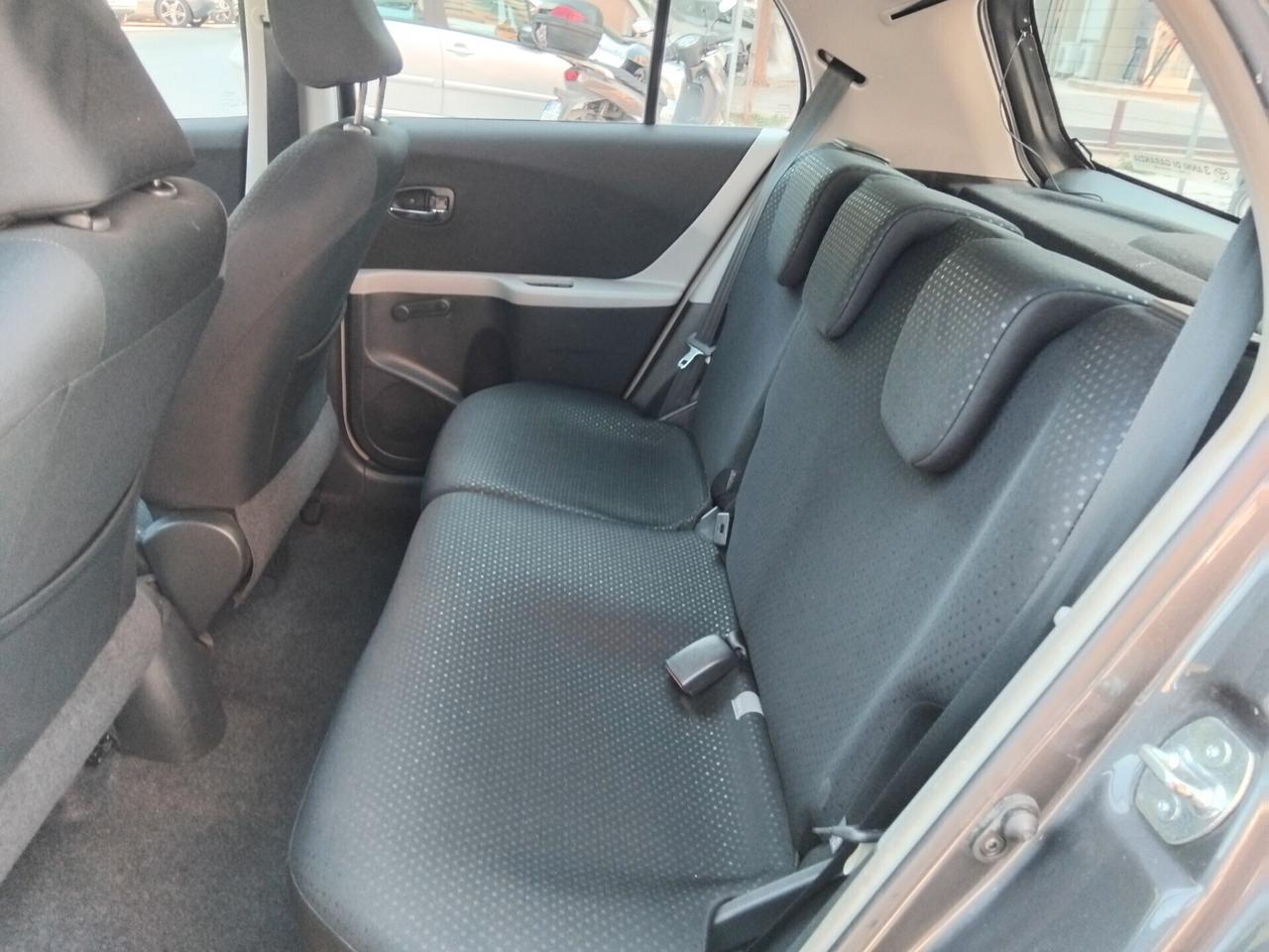 TOYOTA YARIS 1.0 SOL CLIMA 5 PORTE