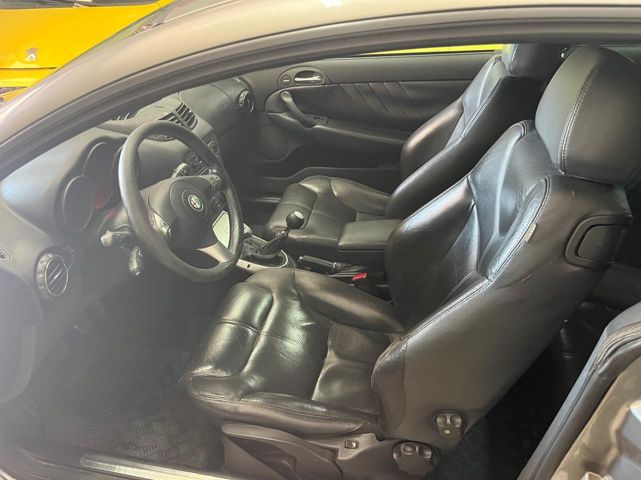 Alfa Romeo GT 1.9 MJT optional 2005