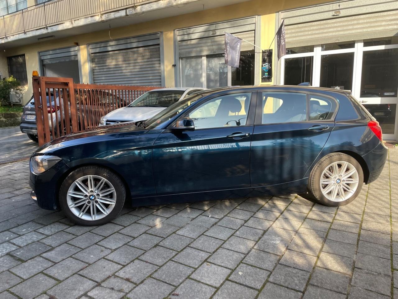 Bmw 116 116d 5p. Efficient Dynamics Sport