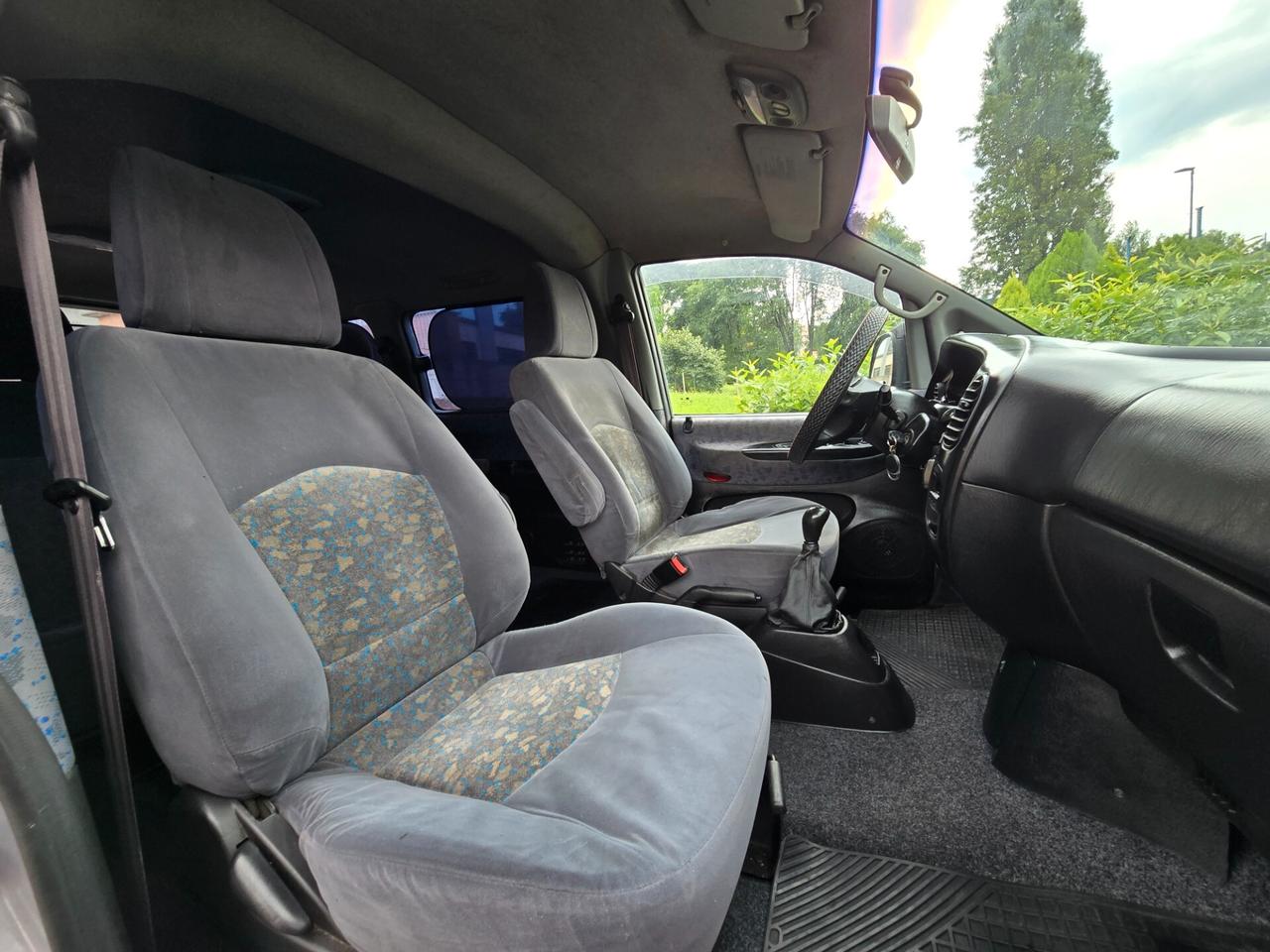 Hyundai H-1 Starex 4X4 2.5 TDi (100cv) 7 POSTI