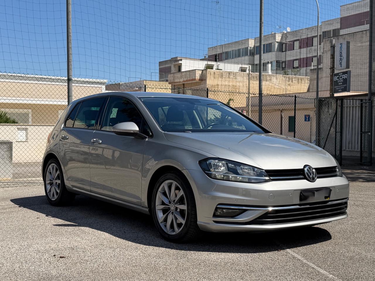 Volkswagen Golf 7.5 Highline virtual cockpit