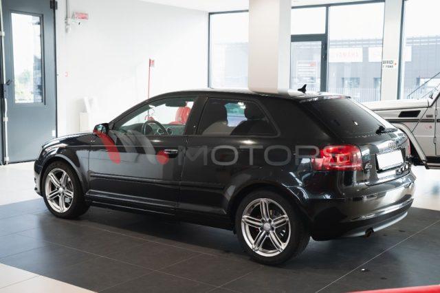 AUDI A3 1.6 TDI 105 CV CR Ambition