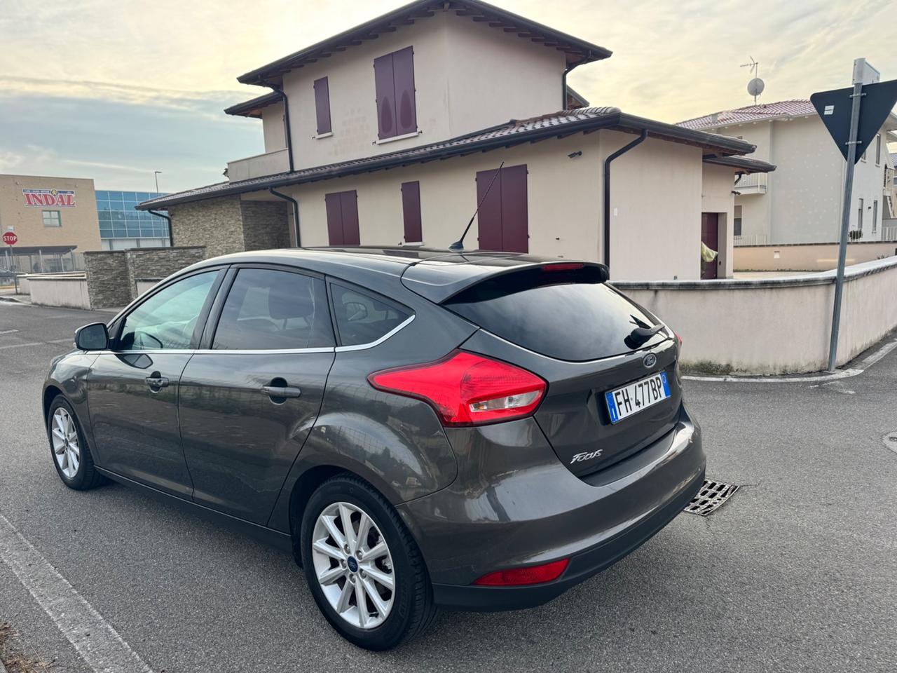 Ford Focus 1.6 120 CV GPL Titanium