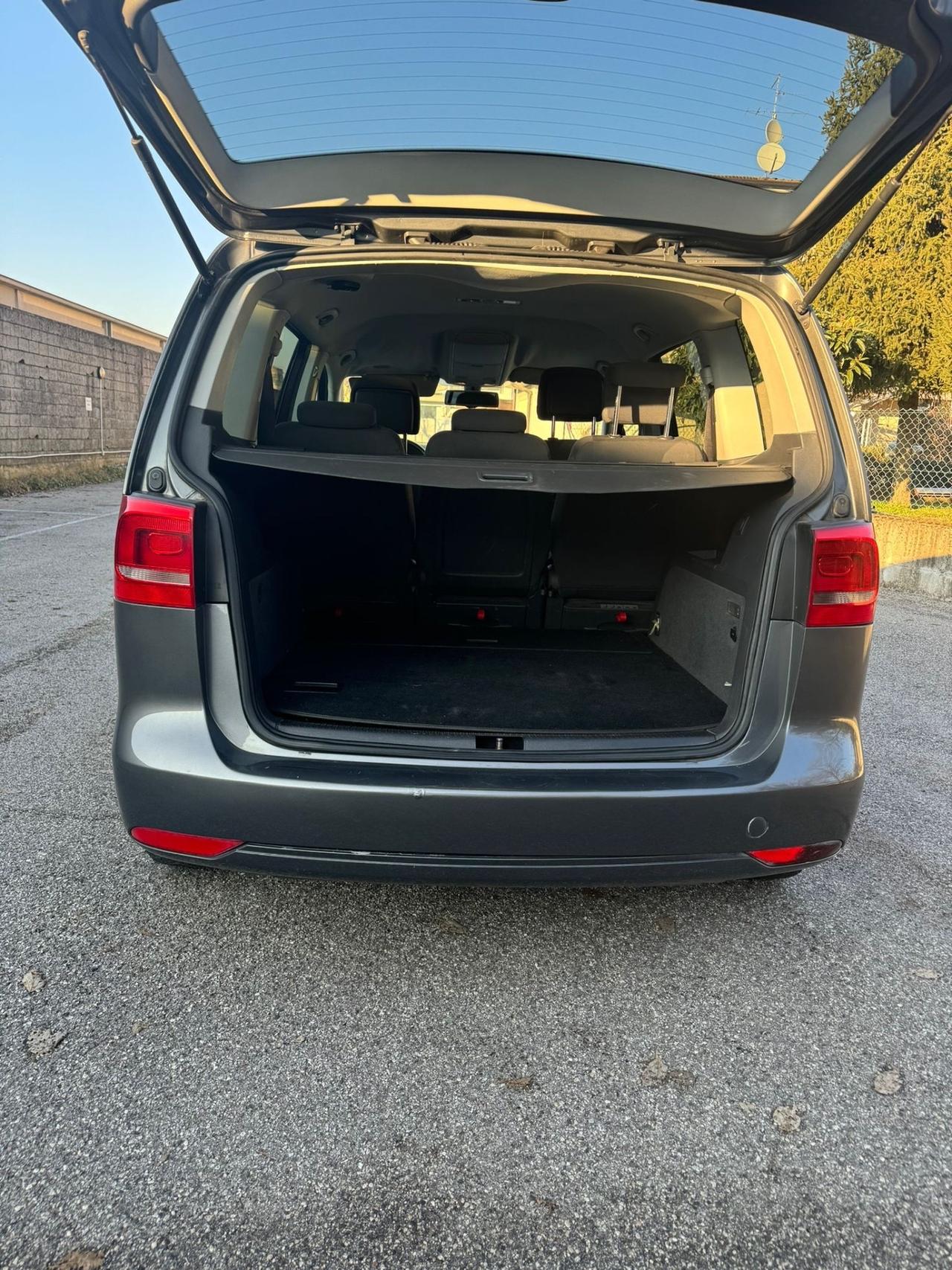 Volkswagen Touran Business 1.4 Highline EcoFuel