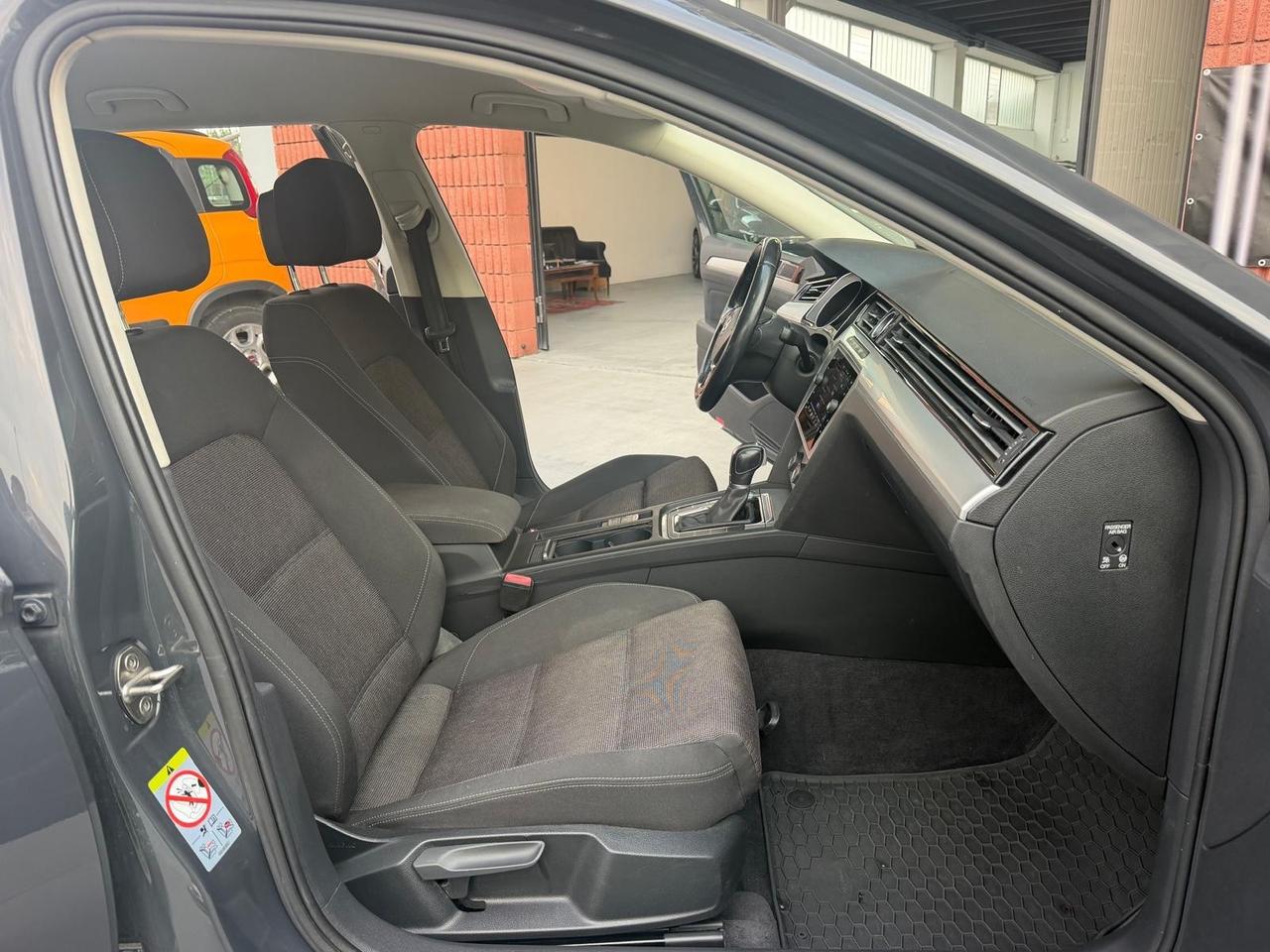 Volkswagen Passat 2.0 TDI SCR DSG Executive BMT
