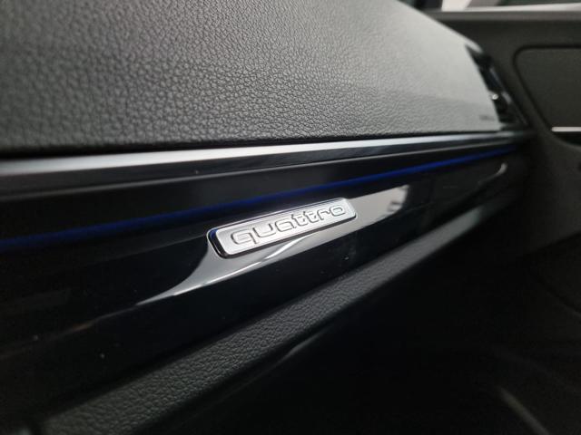 AUDI Q5 40 TDI 204 CV quattro Identity Black SLINE STRONIC