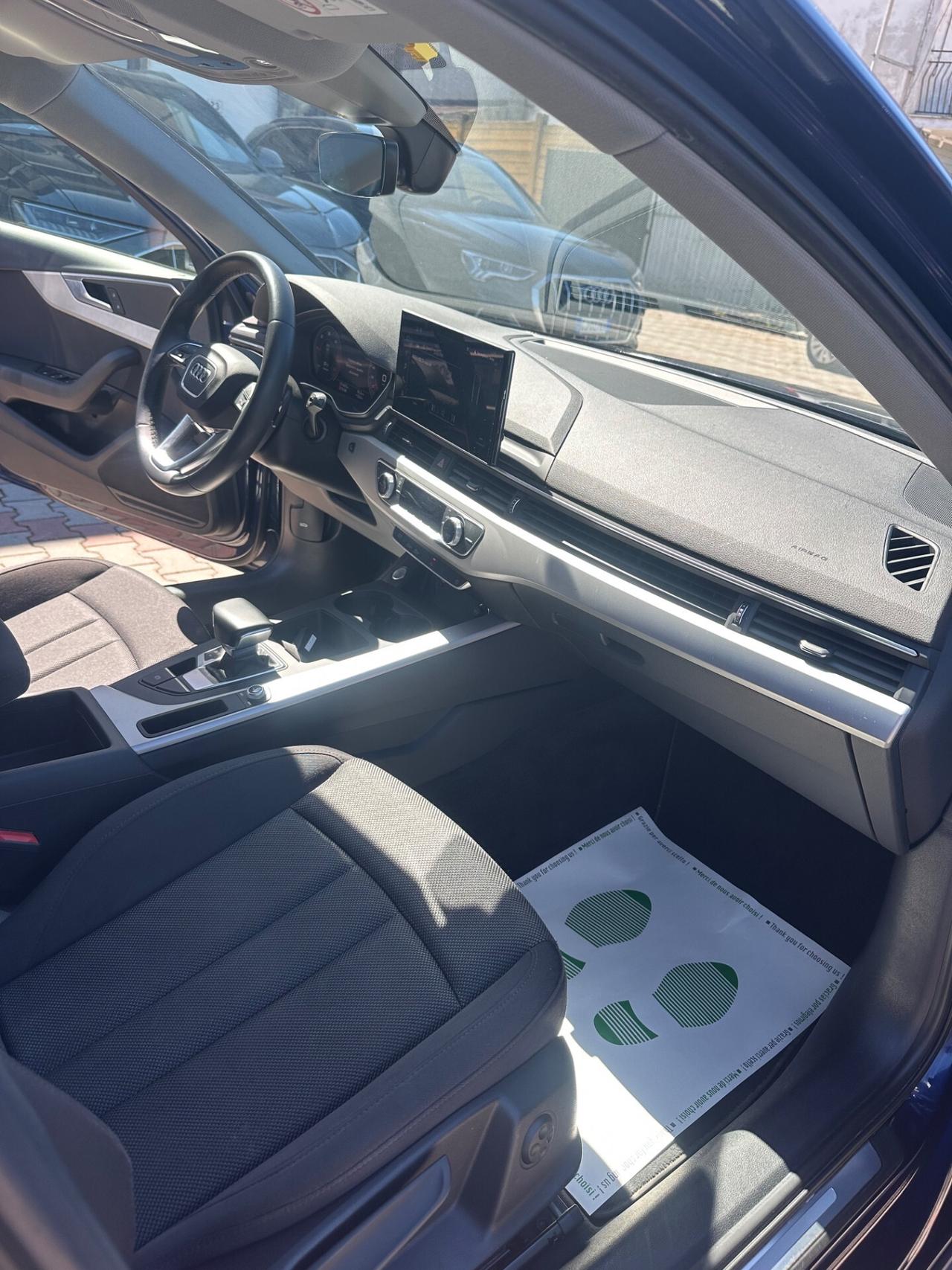 Audi A4 Avant 40 TDI quattro S tronic Business