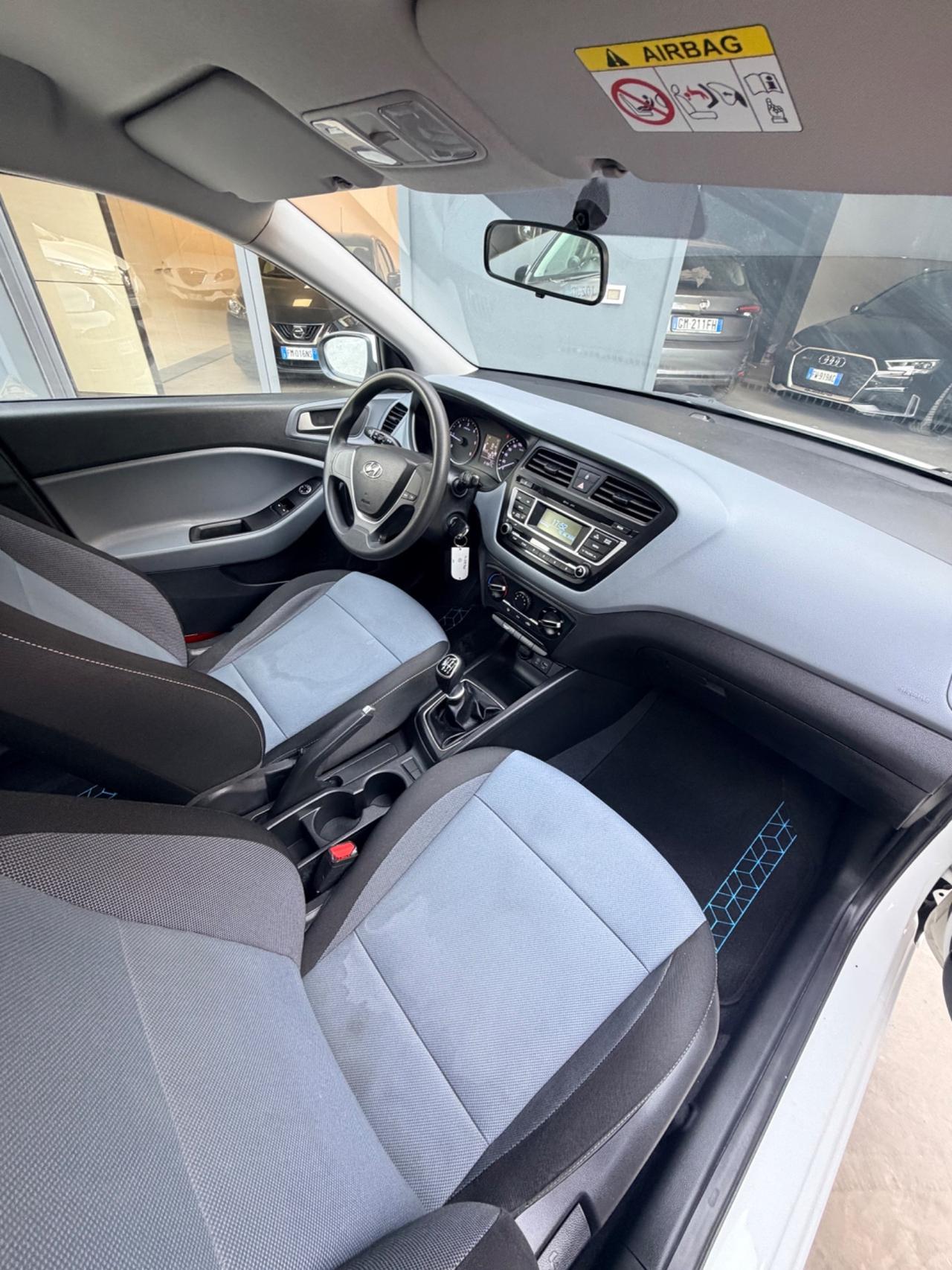 Hyundai i20 1.1 CRDi 12V 5 porte Comfort