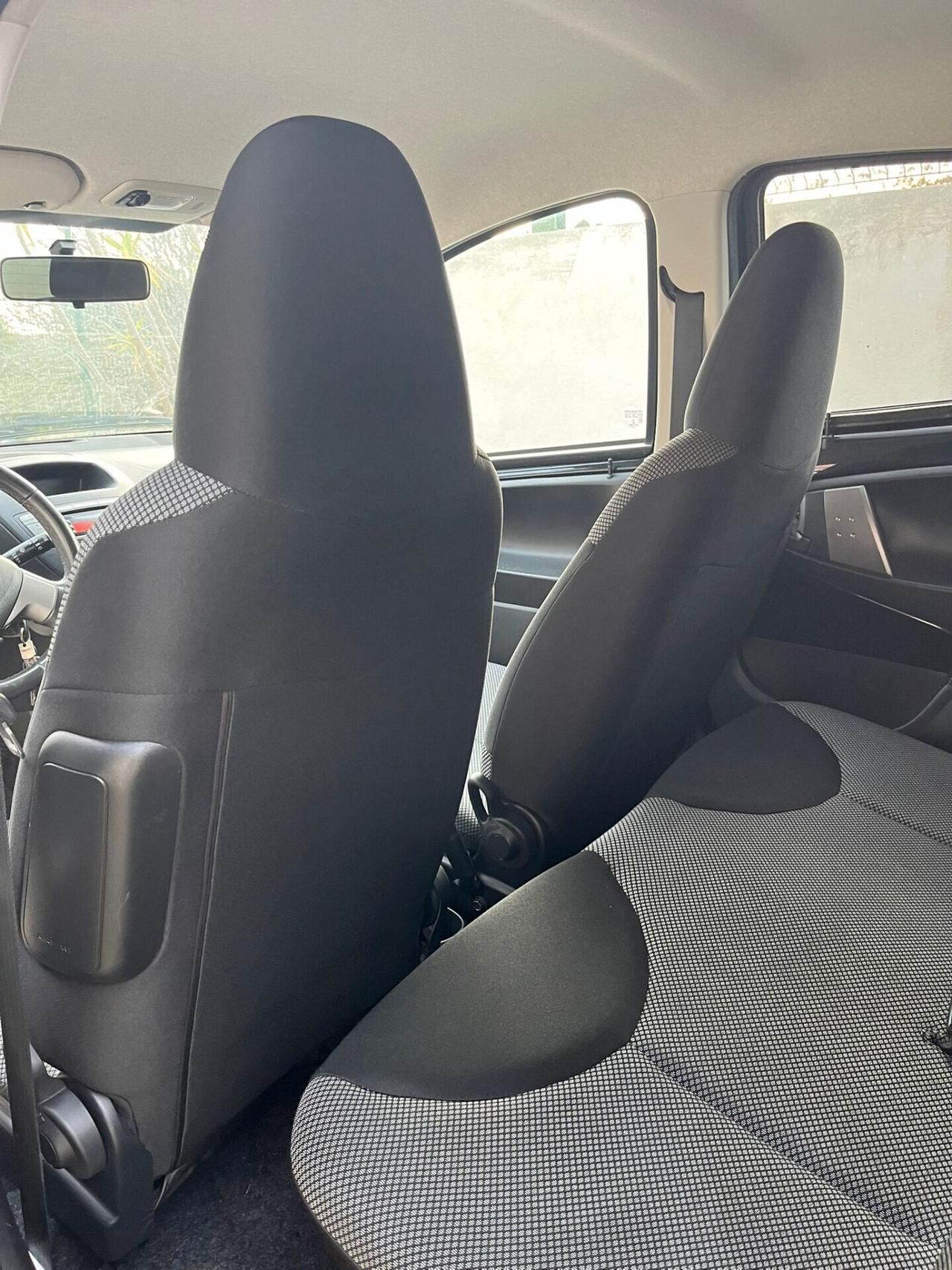 Toyota Aygo 1.0 12V VVT-i 5 porte Active Connect