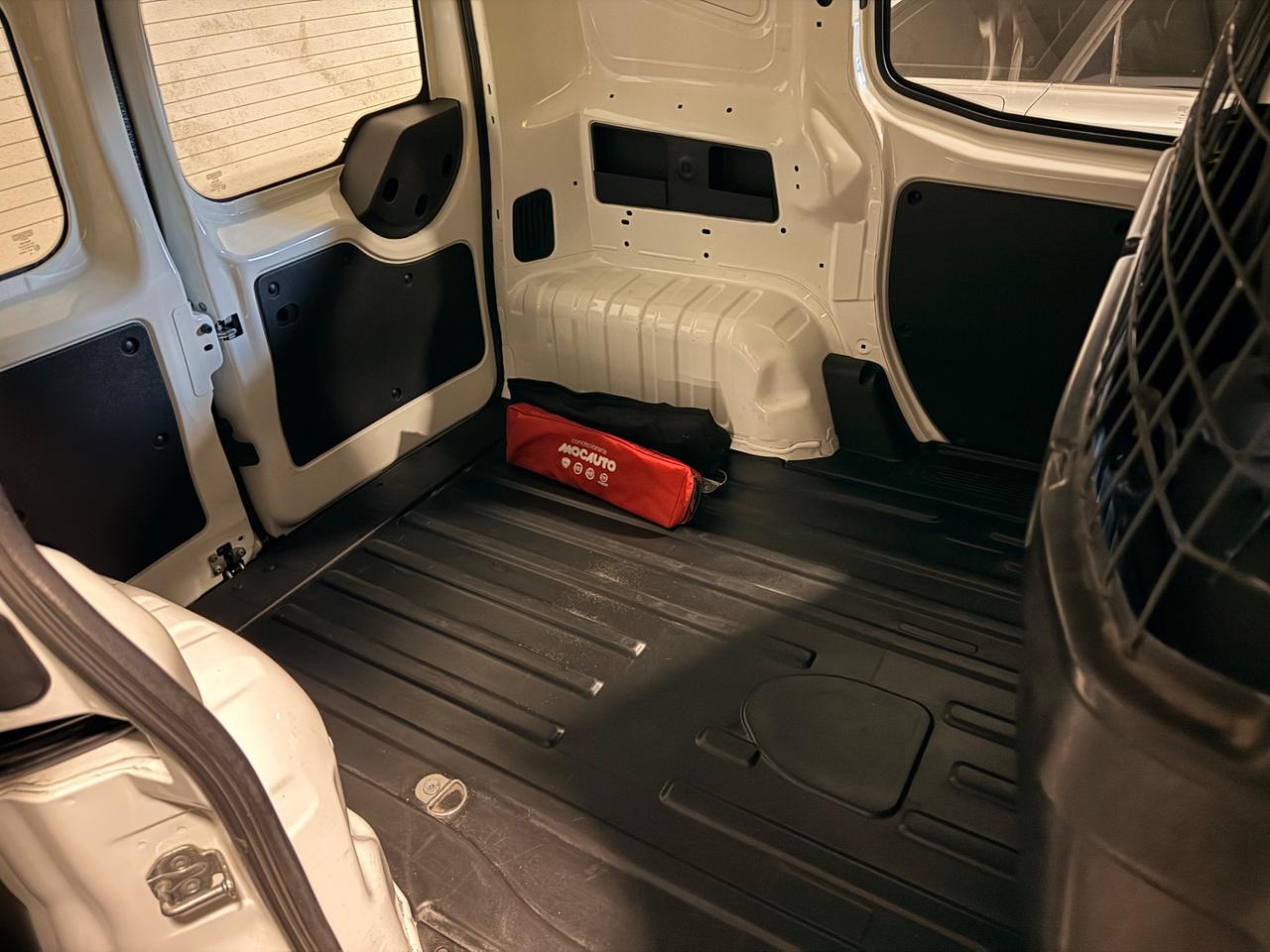 Fiat Fiorino 1.3 MJT 95CV Cargo SX