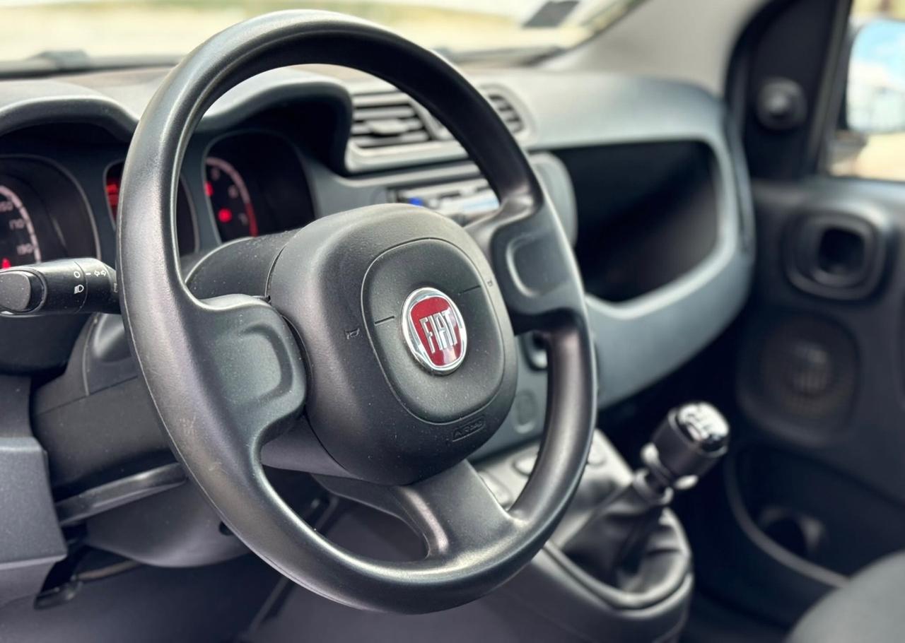 Fiat Panda 1.0 FireFly S&S Hybrid IVA ESPOSTA