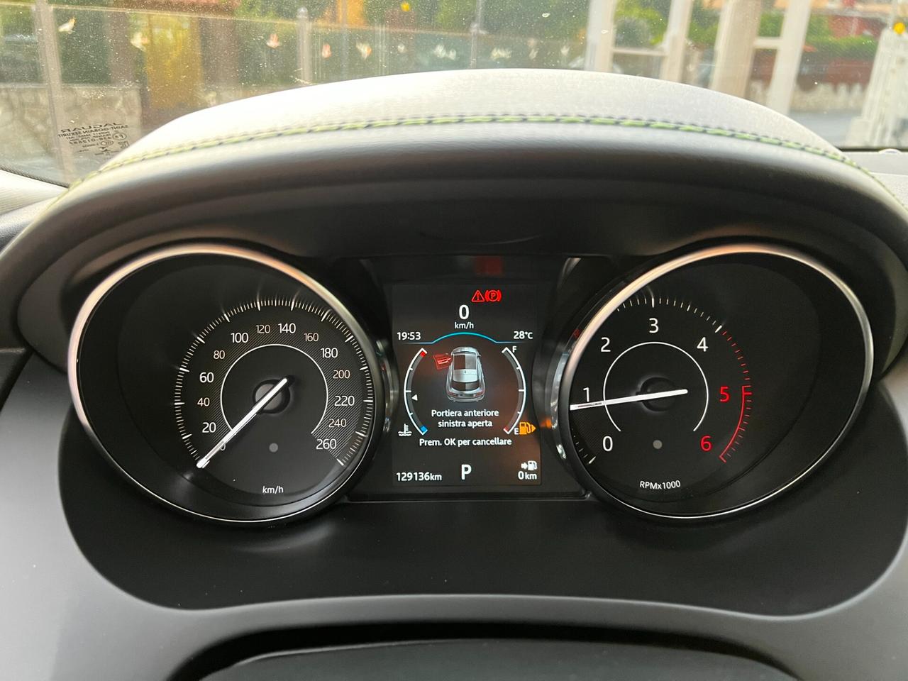 Jaguar E-Pace 2.0D 180 CV AWD aut. R-Dynamic