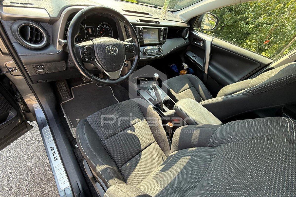 TOYOTA RAV4 2.5 Hybrid 2WD Active