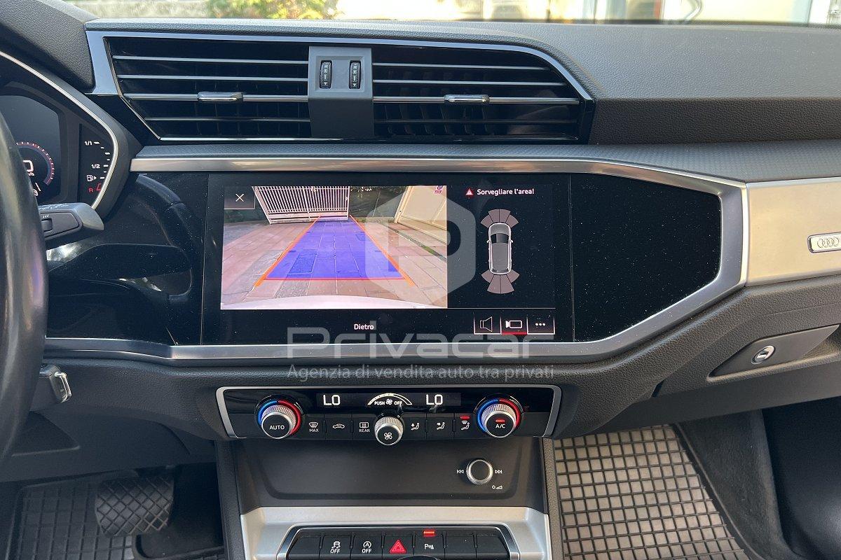 AUDI Q3 35 TDI S tronic Business