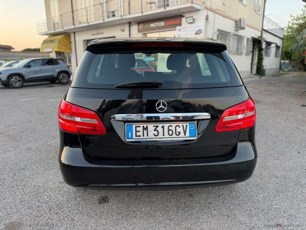 MERCEDES-BENZ B 180 CDI BlueEFFICIENCY Executive