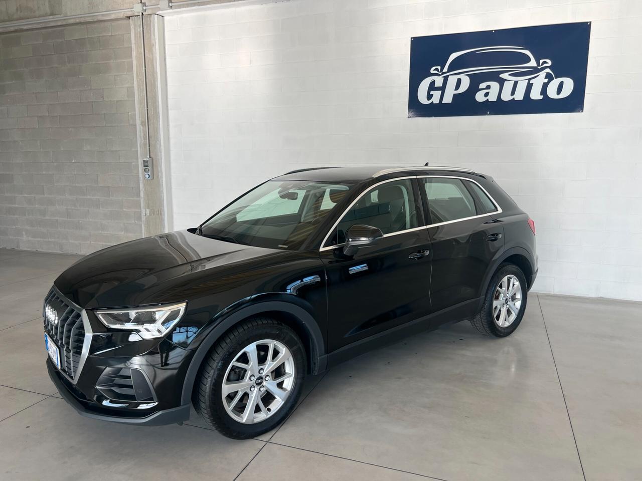 Audi Q3 35 TDI S tronic Business Advanced solo 73.543km tagliandati audi
