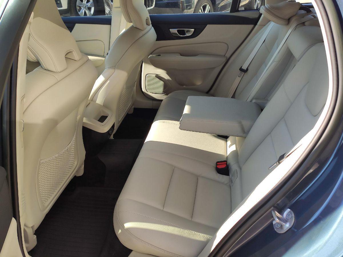 VOLVO - V60 - B4aut. Plus Bright
