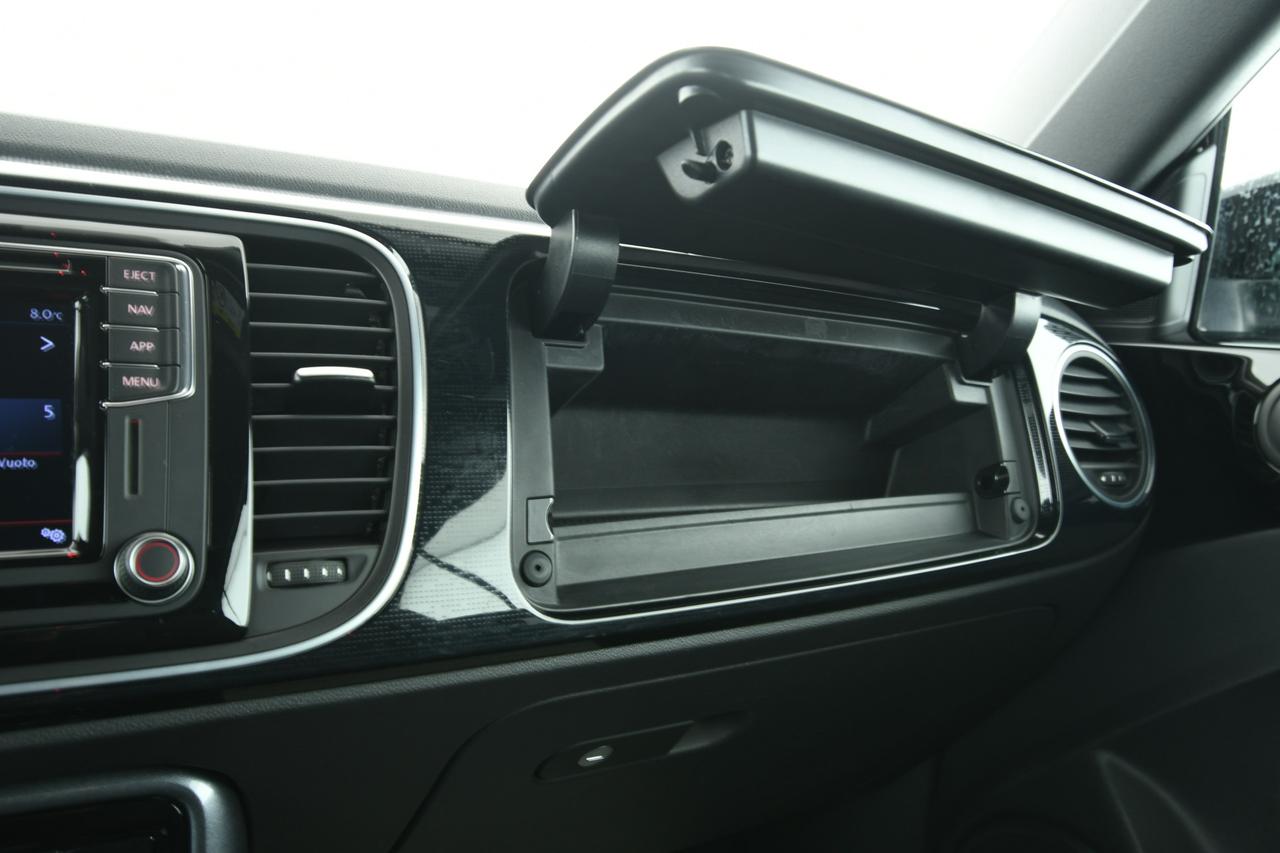 VOLKSWAGEN Maggiolino Cabrio 1.2 tsi Design 105cv DSG+APP CONNECT+C17"