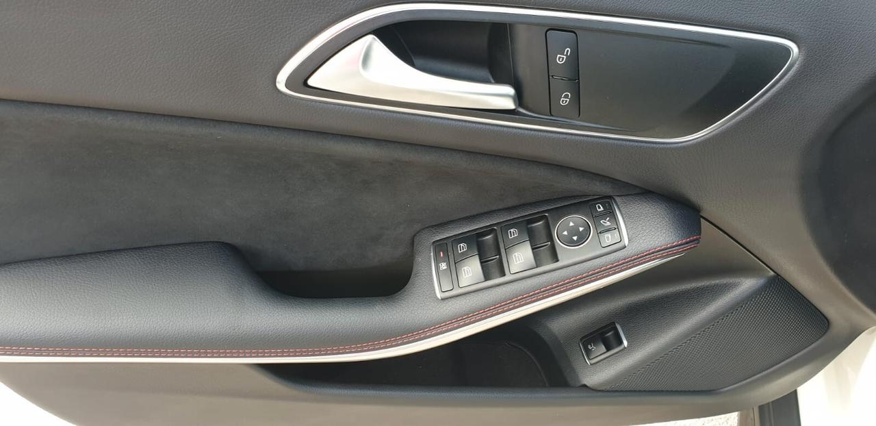 Mercedes-benz GLA 200 d Automatic Premium