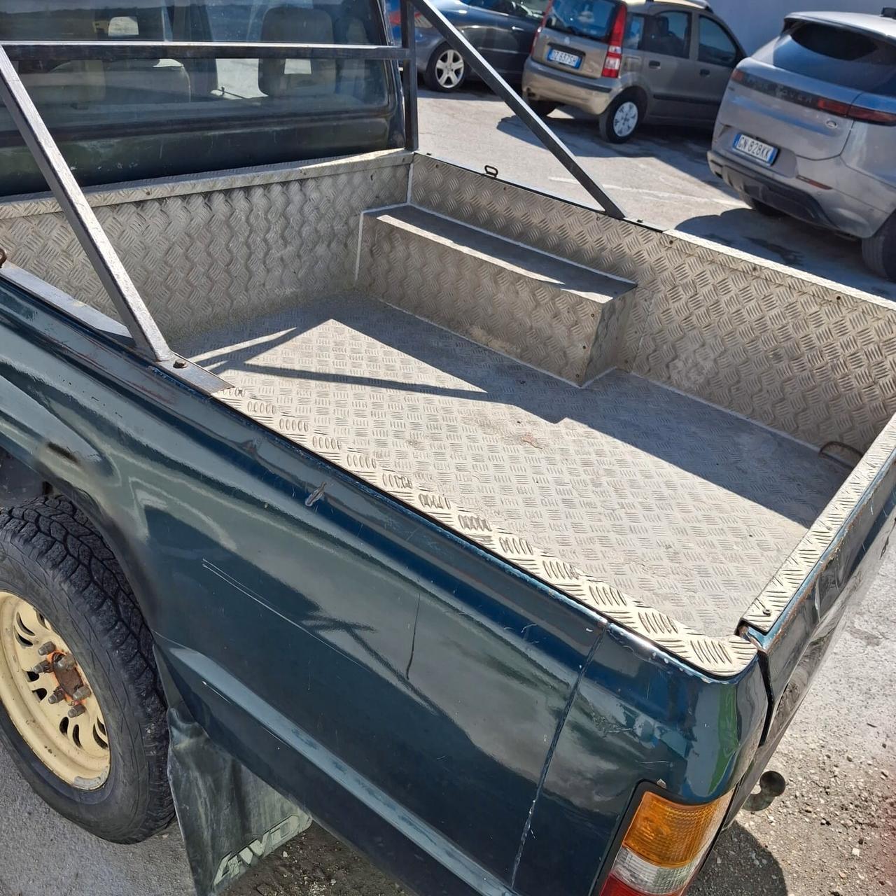 Mitsubishi L200 2.5 TD 4WD Club Cab Pick-up