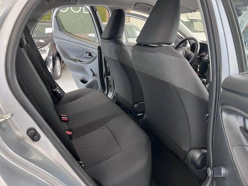 Toyota Yaris Yaris 1.0 5 porte Active