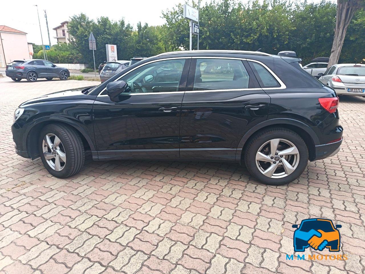 Audi Q3 35 1.5 tfsi Business Advanced