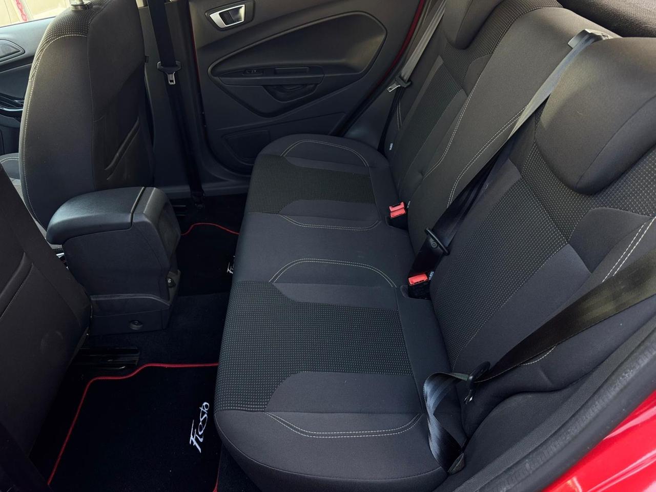 Ford Fiesta 1.5 TDCi 75CV 5 Porte Titanium