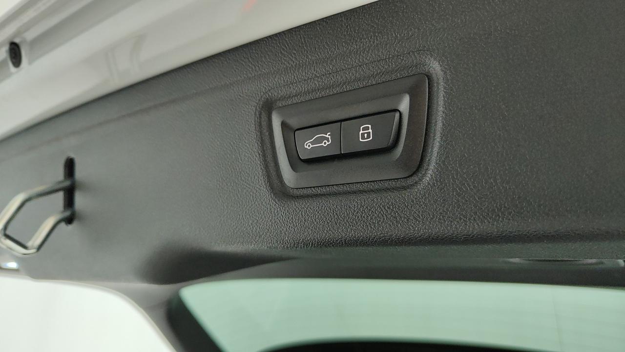 BMW Serie 3 G21 2022 Touring - 320d Touring mhev 48V xdrive MSport Pro auto