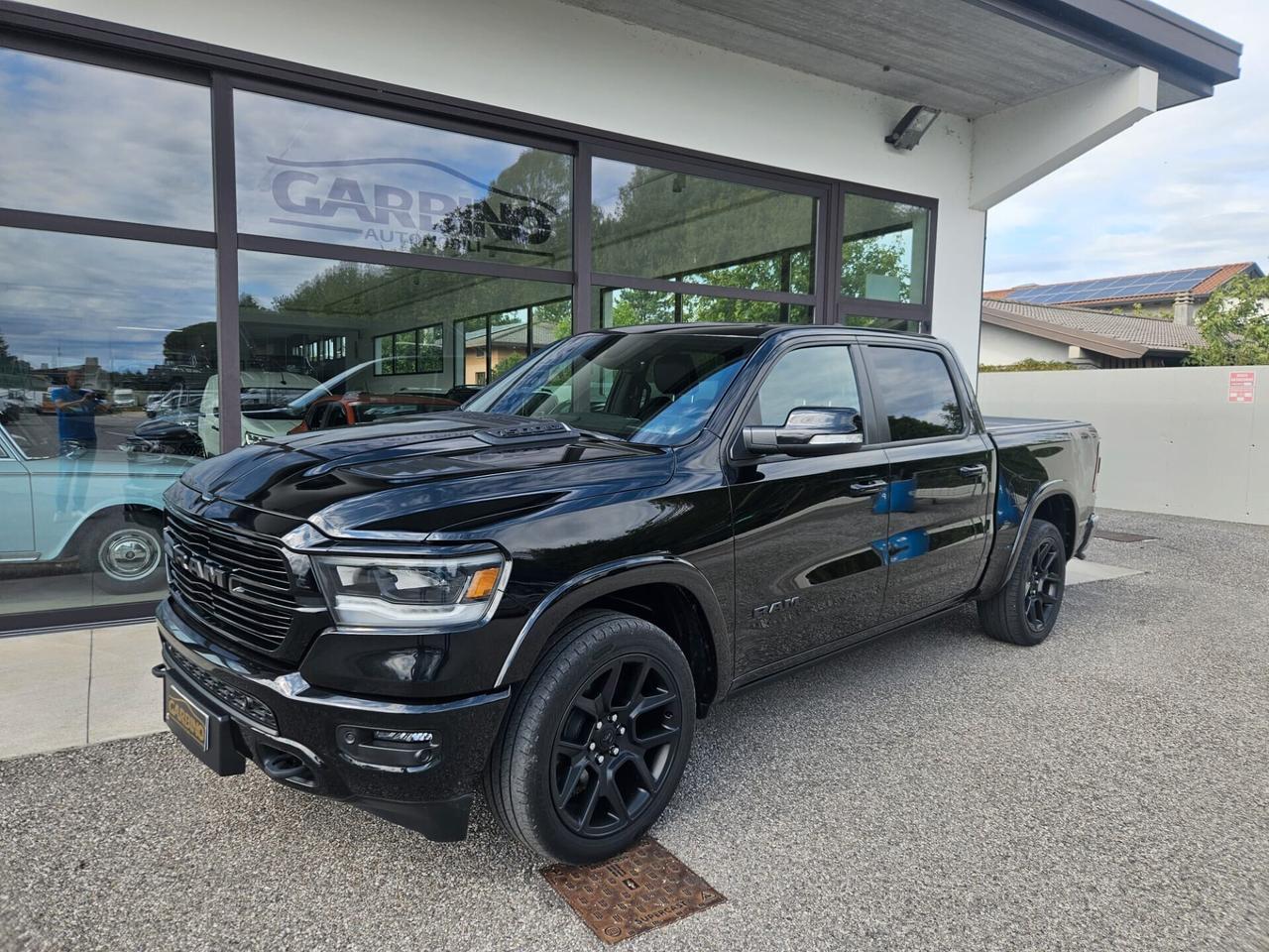 Dodge RAM 1500 5.7 GPL V8 Laramie Night ** NO IVA ESPOSTA **