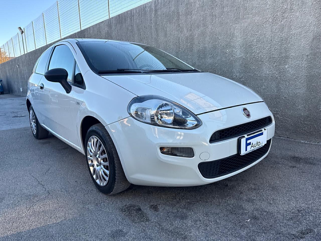 Fiat Punto 1.3 MJT***75CV***3 porte Van 2 posti,clima,comandi al volante,ecc.