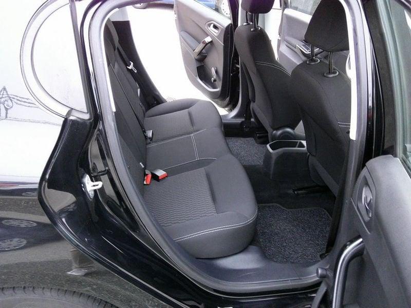 Peugeot 208 5p 1.6 bluehdi Active 75cv